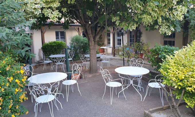 Oiron House | Explore Le Relais du Château: Pool, Dining & High Ratings