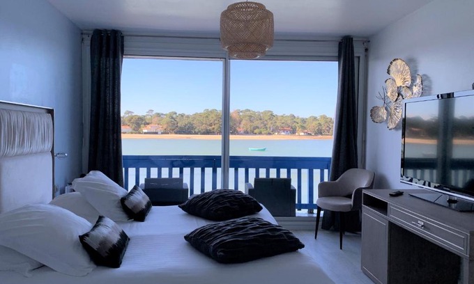 Soorts-Hossegor Hotel | Relax at Le Relais Du Lac: Spa, Hot Tub & Pet-Friendly