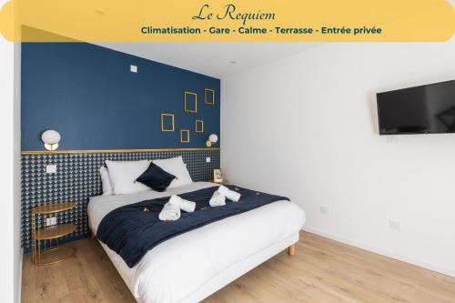 Montlucon Apartment | Guest Rated 10/10: Le Requiem with Terrace & AC