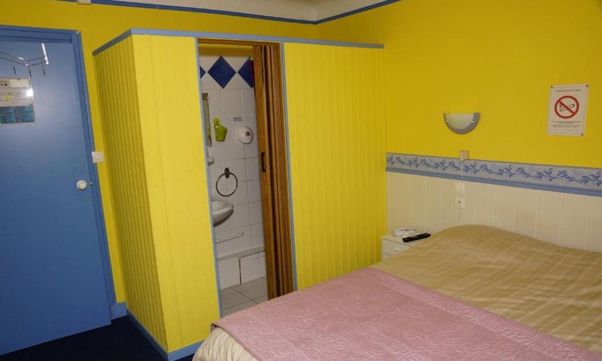Le Boulou Hotel | Discover Le Richelieu: Pet and Child-Friendly Escape