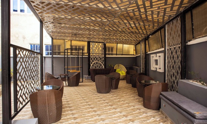 Yenagoa Apartment | Cozy Le Rivera Apartments with Kitchen & Breakfast Amenities
