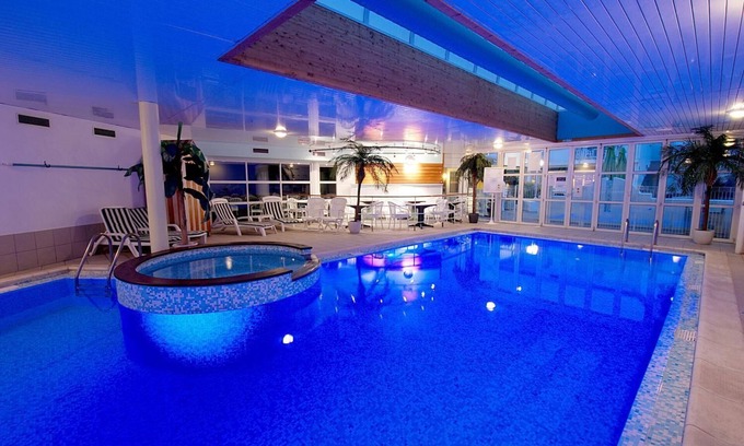 Saint-Jean-de-Monts Hotel | Experience Relaxation at Le Robinson with Pool & Spa