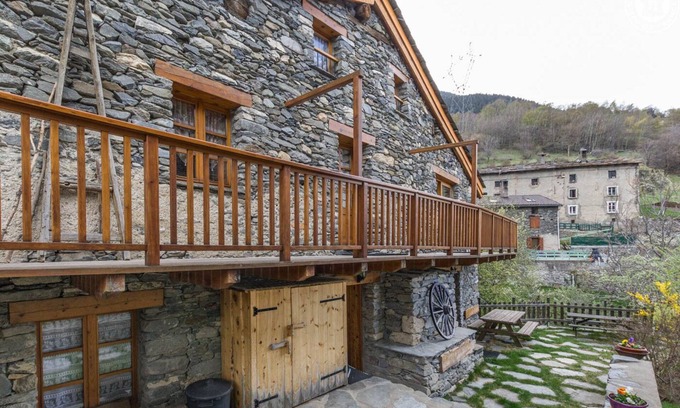 Saint-Andre House | Discover LE Rocher Renod - St-andre: 10/10 Guest Rated Stay