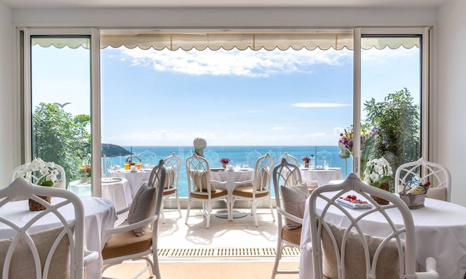 Roquebrune-Cap-Martin Hotel | Seaside Escape at Le Roquebrune - 4-Star Guest Rated!