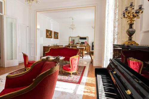 Palermo Apartment | Oceanfront Retreat at Le Rose di Nonna Maria, 4-Star Gem