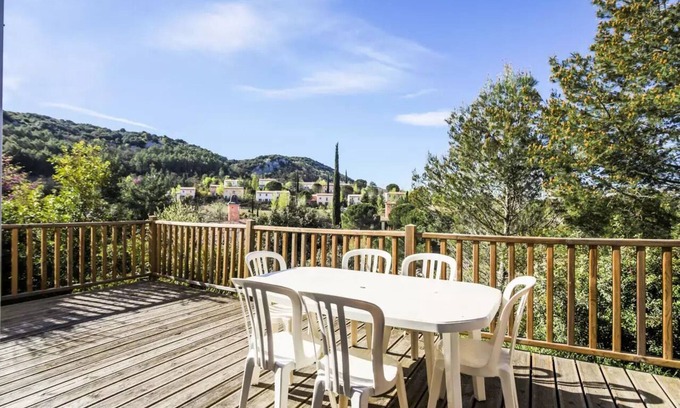 Rouret Apartment | Relaxing Ocean View House for 8 with Pool & Spa