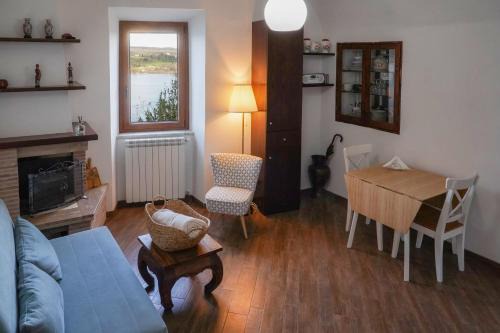 Lake Bracciano Apartment | Beautiful Apartment on the Lake with Oceanfront Views