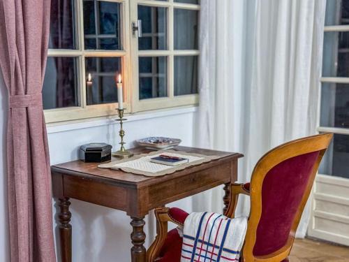 Leguevin Villa | Elegant Stay at Raffinement d'Autrefois in Leguevin