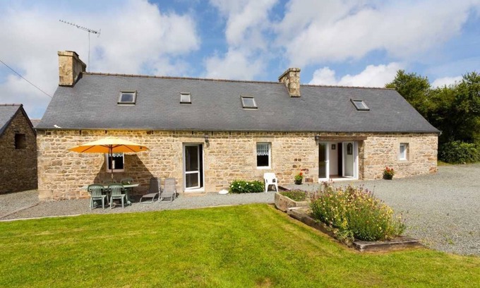 Plouaret House | Pet-Friendly Retreat at Le Rustrio - PLOUARET, Rated 10/10