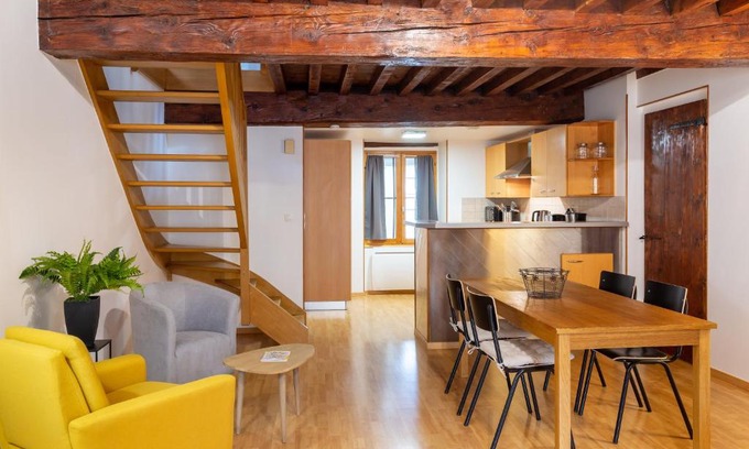 Cremieu Apartment | Family-Friendly Stay at Le Saint Jean - Rated 9/10
