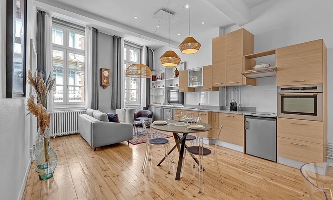 Saint-Etienne Apartment | Discover Le Salini: One Bedroom Apartment with Spa Access