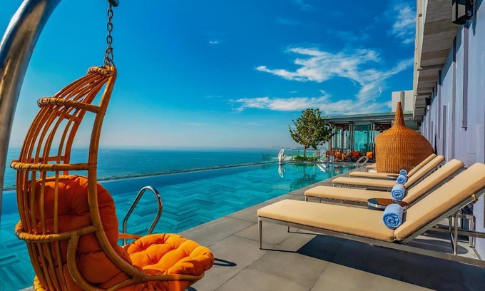 Son Tra Hotel | Oceanfront Retreat at Le Sands Danang - 4-Star Bliss
