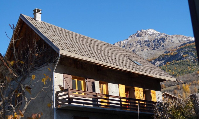 Vallouise-Pelvoux Apartment | Experience the Alps: Spa Retreat for Families and Pets