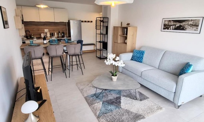 Sete Apartment | Discover LE SEGRETO Déco: 4-Star Hotel with Private Parking