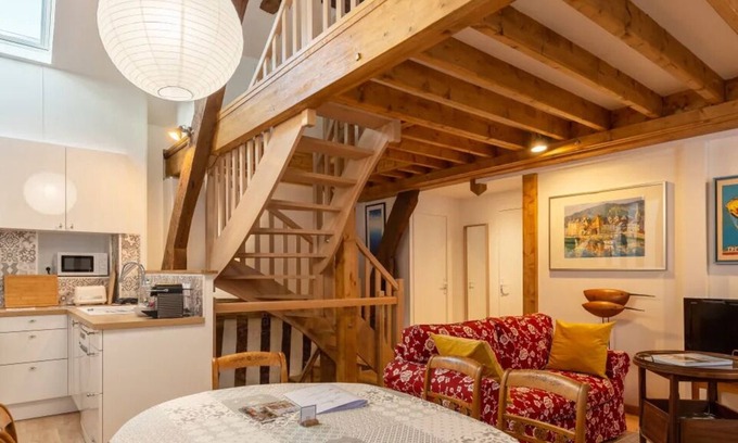 Honfleur Apartment | Discover Le Séjour Honfleurais - Ideal Duplex in the Heart