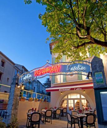 Sault Hotel | Pet-Friendly Retreat at Le Signoret with Breakfast Included