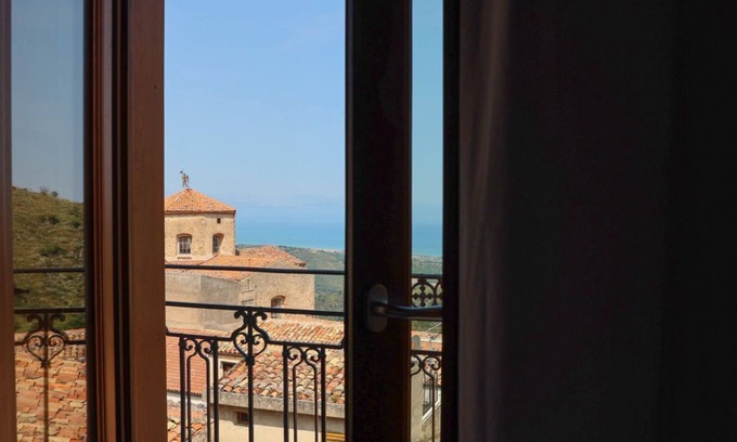 Gratteri Apartment | Family-Friendly Retreat at Le Signorine Panoramic Apts