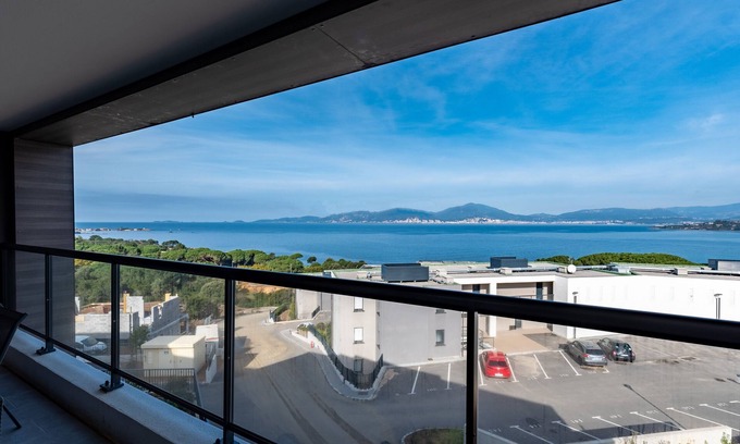 Pietrosella Apartment | Unforgettable Ocean View at Le Sillage de Pietrosella