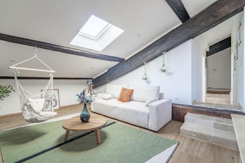 Le Somail Apartment | Family-Friendly Stay at Le Somail - Louis 14