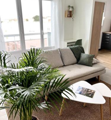 Saint-Cyr-l'Ecole Apartment | Le sourire Saint-cyrien