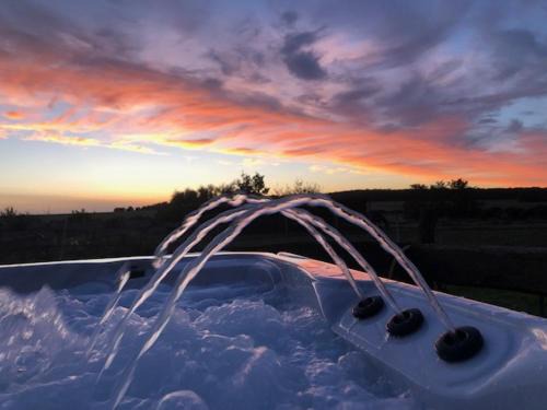 Trigueres Bed & Breakfast | Indulgent Stay at Le Spa est dans le Pré - Guest Rated 9.8