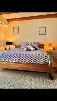 Delemont Apartment | Exceptional Studio in Historic District - Guest Rated 10/10