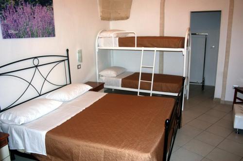 Fragagnano Bed & Breakfast | Experience Family Comfort at Le Stanze di Cortès