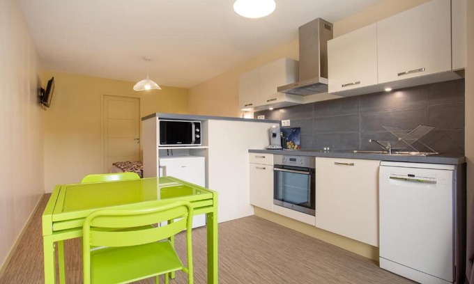 Saint-Cirgue Apartment | Exceptional Le Studio at Moulinquié: Rated 9.7/10