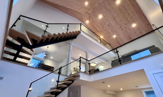 Matawinie Regional County Municipality House | Indulge at Le Tracy: Ocean View, Spa & Hot Tub Awaits!