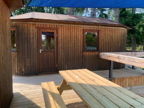 Roye Ski Chalet | Le Tanin - Cabane pour 2, terrasse partagée, pêche & nature au top