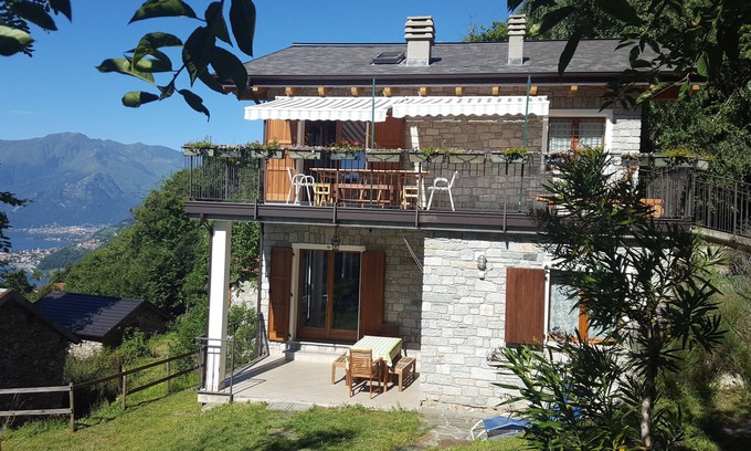 Selva Apartment | Pet-Friendly Le Tartarughe with Ocean Views & Family Comfort