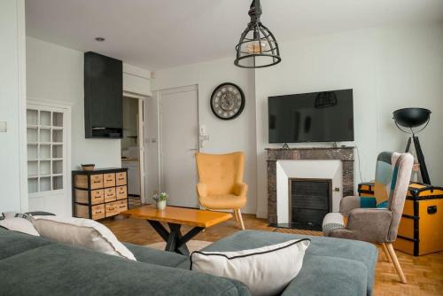 La Fayette-Eble Apartment | Discover Family-Friendly Comfort at Le Terminus Hotel