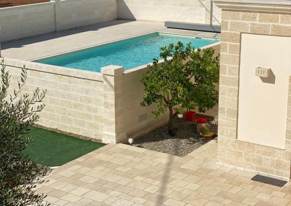 Fasano House | Cozy Le Terrazze Miramare B&B with Oceanfront Pool & Hot Tub