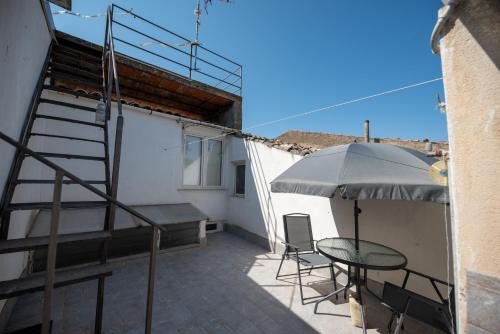 Corleone Apartment | Discover Le Terrazze: Family-Friendly Stay in Corleone