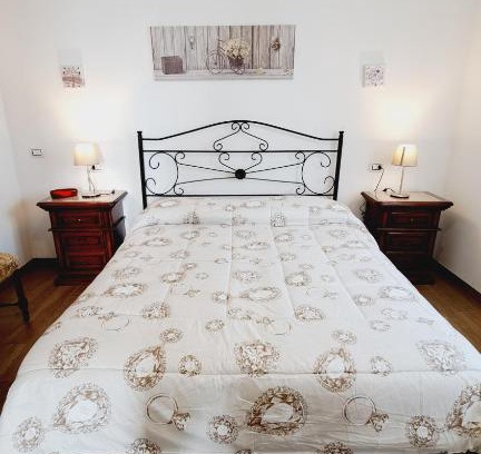 Santa Maria Maddalena Apartment | Pet-Friendly Le Terrazze Studios: Ideal for Families