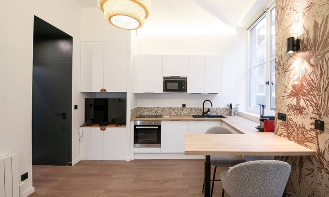 Griffon - Royale Apartment | Discover Le Terrazzo: Guest Rated 10/10 with Family Amenities