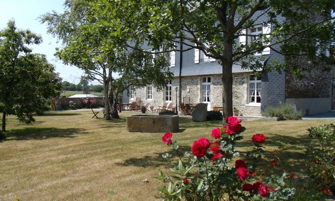 La Feuillie Bed & Breakfast | Exceptional Stay at LE TERTRE with Family-Friendly Amenities