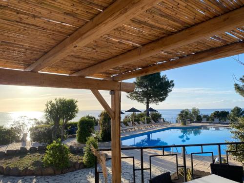 Sari-Solenzara Villa | Beachfront Bliss at Le Thyreneen with Pool & Ocean Views