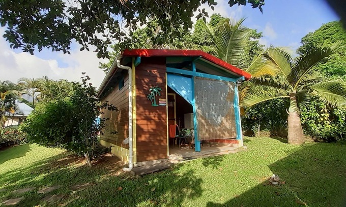 Saint-Claude House | Cozy LE TI-COLIBRI Bungalow with Spa & Ocean View