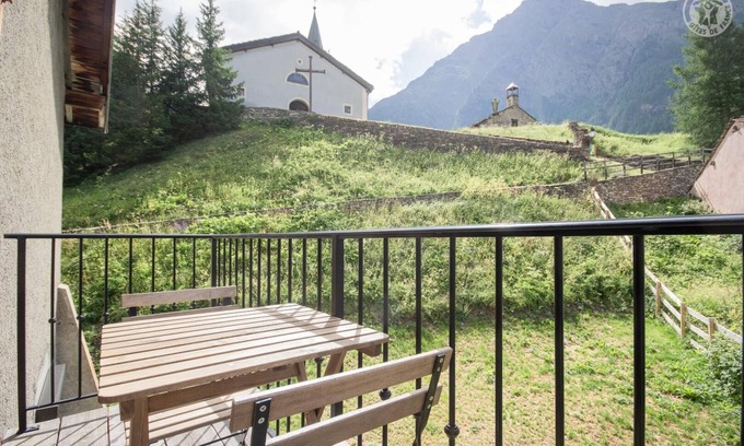 Bessans House | Cozy Gîte at Le Tierce - Perfect for Families in Bessans