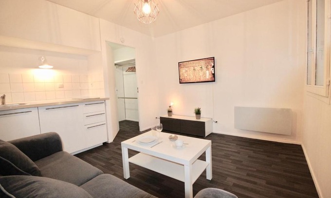 Longeville-les-Metz Apartment | Family-Friendly Stay at Le Toit d'Emma - Rated 8/10