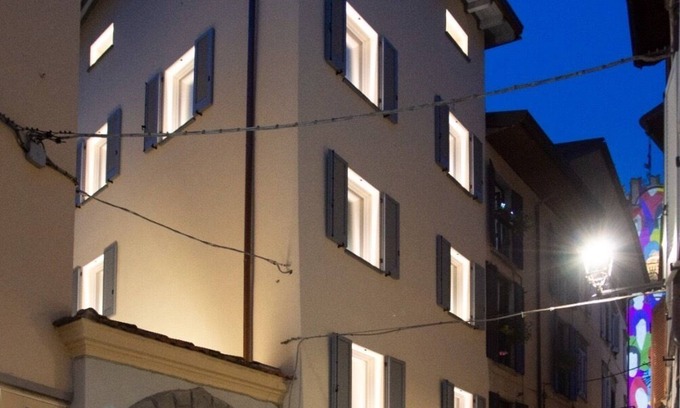 Lovere Old Town Bed & Breakfast | Unforgettable Stay at Le Torri with Spa and Dining Options