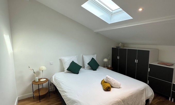 Saint - Michel Apartment | Relaxing Retreat at Le toulous’hein with Spa & Breakfast