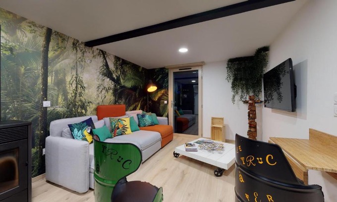 Crancot House | Experience Le Truc à Fer: Guest Rated 9.3 with Ocean Views