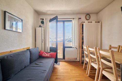 Eclose-Est Apartment | Family-Friendly Retreat at Le Val d'Huez for 5 Guests