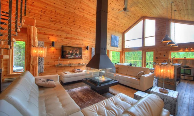 La Malbaie Ski Chalet | Discover Le Val d'Isère - Les Chalets Spa with Ocean View