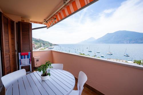 Assenza Apartment | Le Vele Beth's House: Oceanfront Oasis with Pool & Views