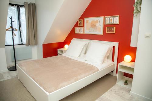 Moussy-le-Vieux Apartment | Family-Friendly Stay at Le Velvet Near Roissy CDG