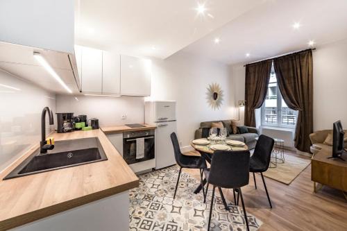 Republique - Tolstoi Apartment | Family-Friendly Retreat at Le Verlaine AIL - Rated 9/10