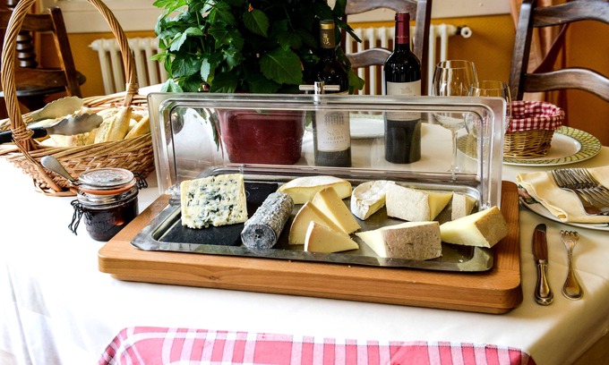 Lestelle-Betharram Hotel | Discover Le Vieux Logis: Rated 9.6 with Pool & Spa